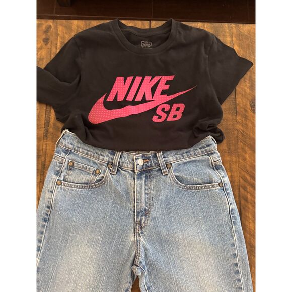 Nike SB Eric Koston² Collab Tee - Picture 2 of 9